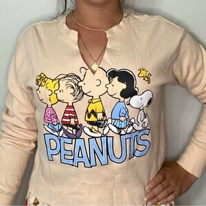 Peanuts / Snoopy Cropped Sweater